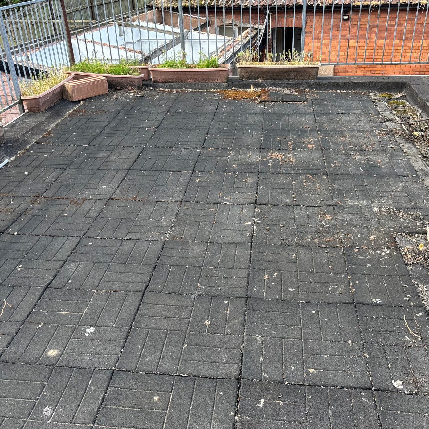 Old flat roof covering before works